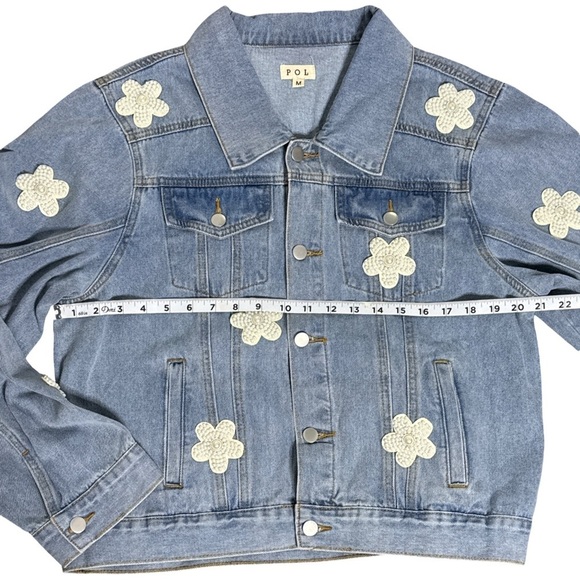 POL Oversized Denim Jacket with Pearl Flower Appliqué Size M - Picture 9 of 11